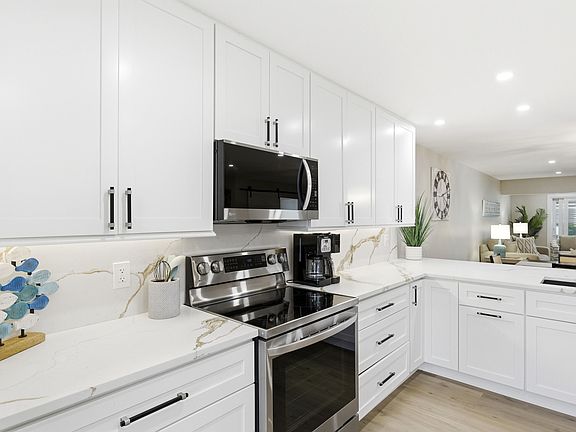 5th image of 1415 SW 27th Avenue #104