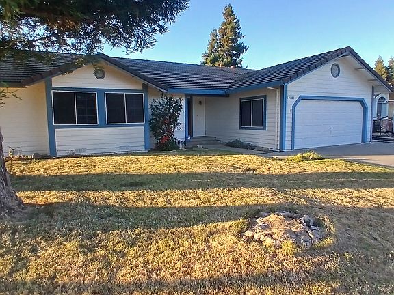 4th image of 12101 Cherry Dr