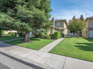 476 W Alamos Ave APT 4, Clovis, CA 93612