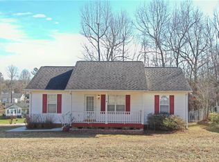 119 Falling Creek Dr, Thomasville, NC 27360