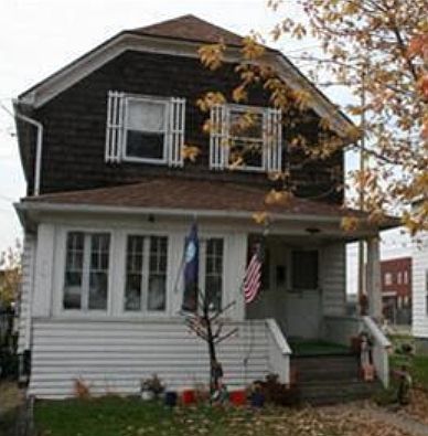 1st image of 110 8th St NW