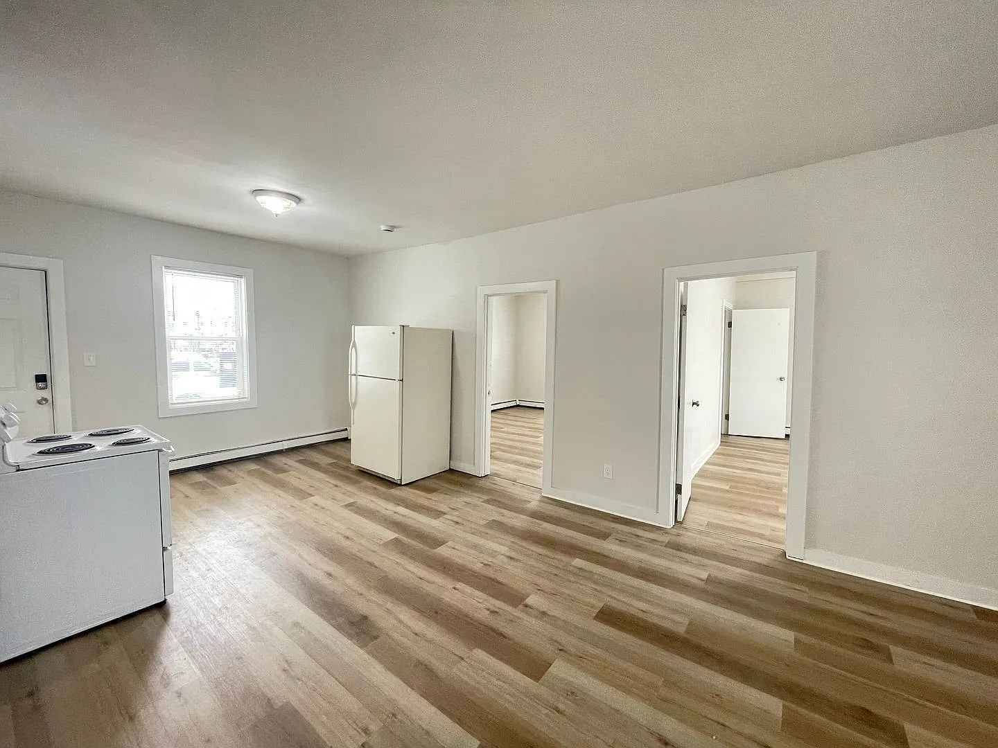 2 bed, 1.0 bath, 765 sqft, $1,695 — Photo 4