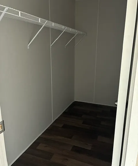 135 Lake Forest Dr — Photo 6