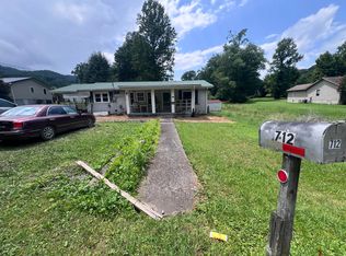 712 Balmoral Rd, Middlesboro, KY 40965
