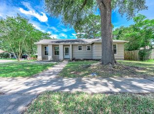 1603 Patrick St, Pasadena, TX 77506