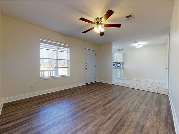 5th image of 3304 Normand Dr