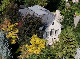 1 Ridgecross Rd, Toronto, ON M9A 3Z3