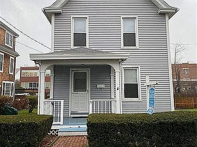 2nd image of 773 Thorpe St