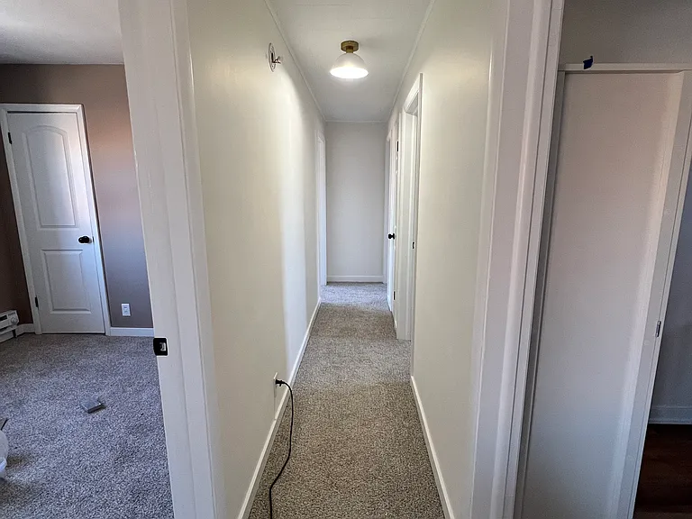 134 N Sibley Ave E — Photo 8