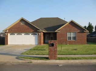 3943 Highland Dr, Tahlequah, OK 74464