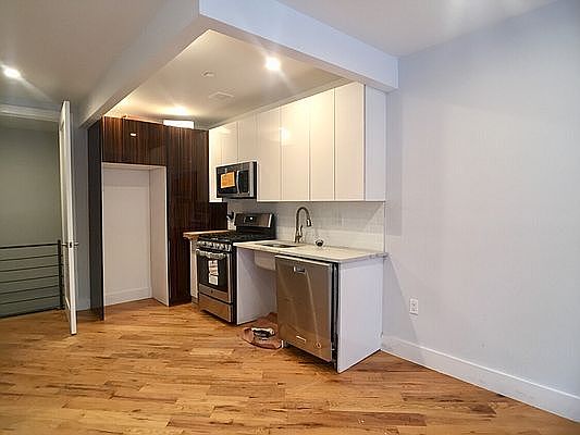 2nd image of 1666 Dean St Unit 1F