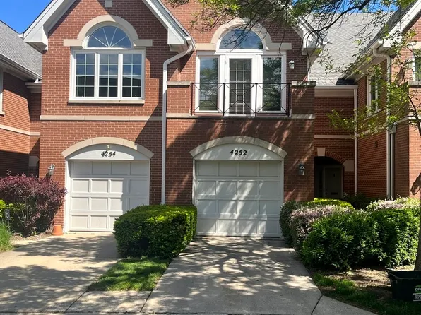 4252 W Harrington Ln, Chicago, IL 60646