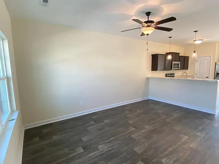 411 Justice Farm Dr — Photo 3