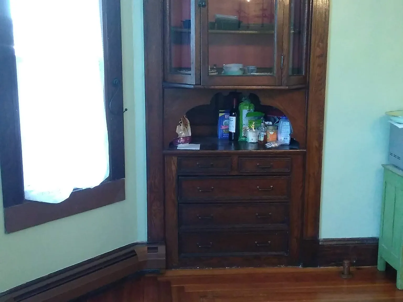 4 bed, 2000 sqft, $2,900 — Photo 2