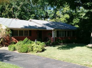 3304 Springcrest Dr, Spring Valley, KY 40241