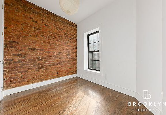 4th image of 1093 Bedford Ave #2