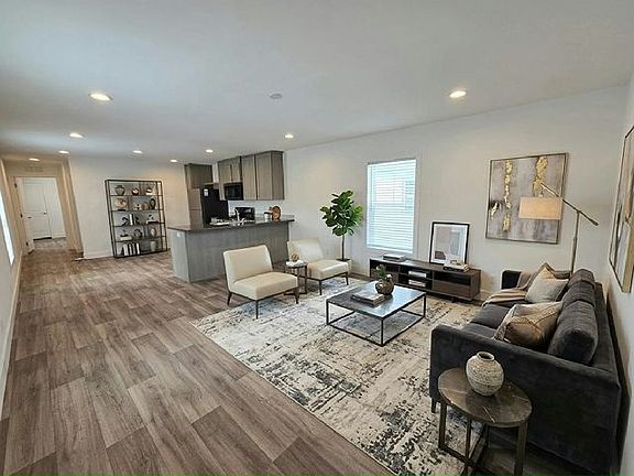 5th image of 26 Yoseph St #80