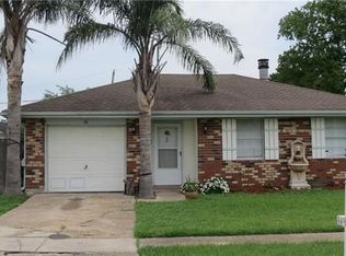 10 Incarnate Word Dr, Kenner, LA 70065
