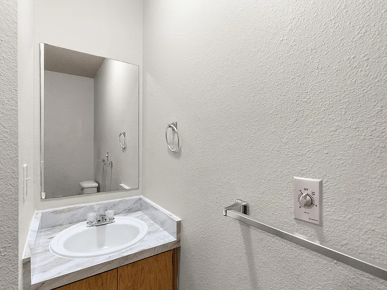 Mountain Park - 2nd Bathroom Mountain Park - 2nd Bathroom