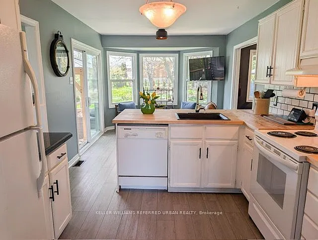 222 Aldred Dr — Photo 7