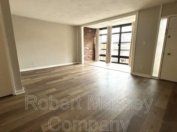 1040 Cherokee Rd APT E5, Louisville, KY 40204