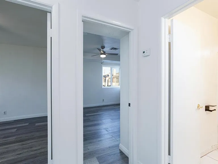 5031 Spencer St #C — Photo 12
