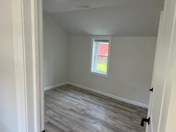 32 Delta Ter, Rochester, NY 14617