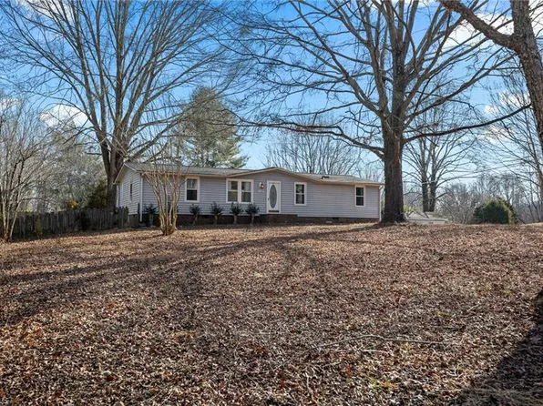 1429 Kiger Rd, Germanton, NC 27019