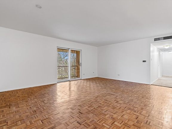 5th image of 930 Beau Dr Unit 312
