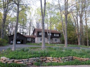 2201 E Woodstock Pl, Bloomington, IN