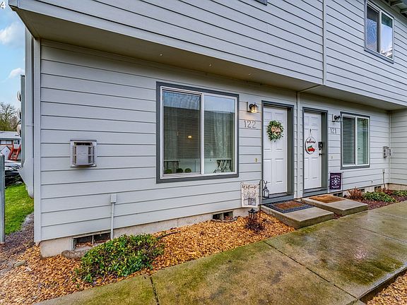 4th image of 4000 NE 109th Ave #V122