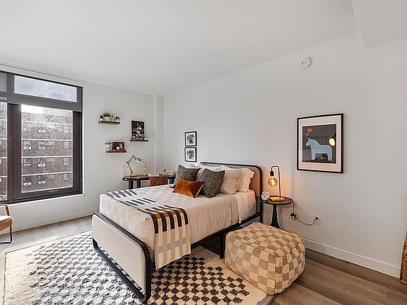 5th image of 299 E 161st St #8