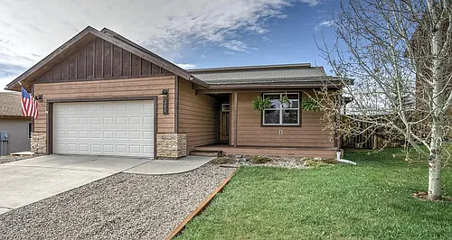 344 Honeysuckle Dr Photo 1