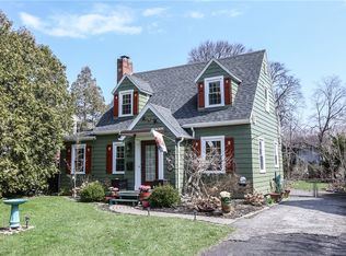 220 Meadow Dr, Rochester, NY 14618