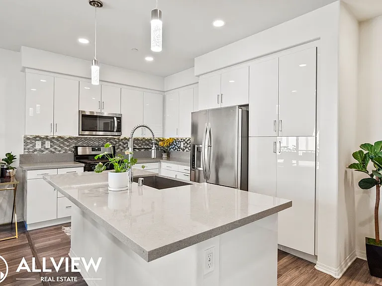 665 S Kinney Way — Photo 13