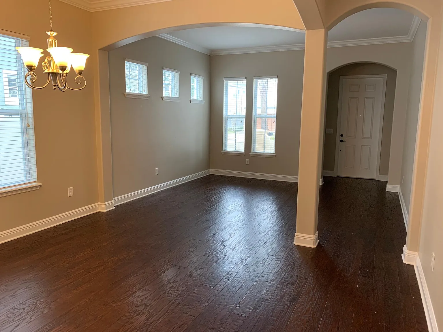 7608 S Sparkman St — Photo 2