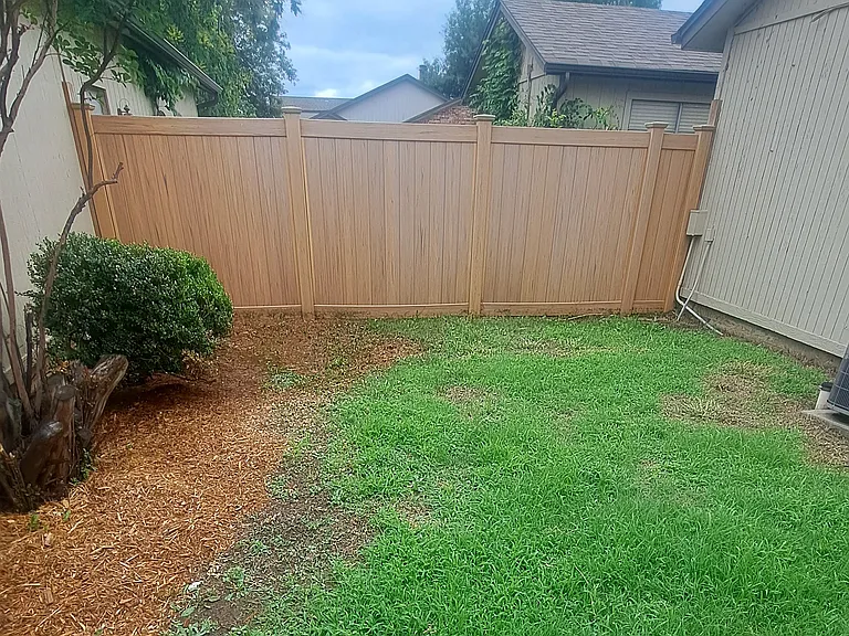 Cute courtyard that connects to the spacious 2 car garage.