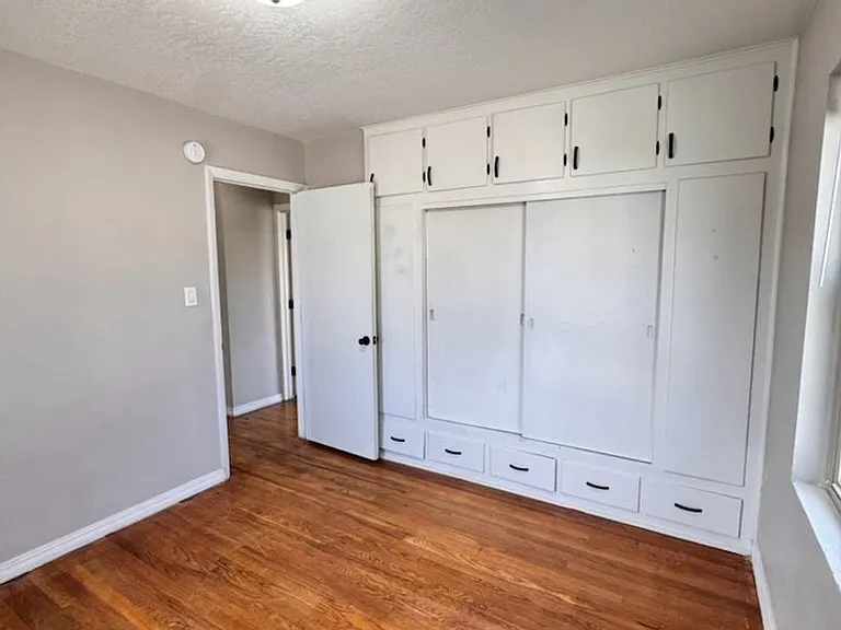 1660 St Joseph Blvd — Photo 10