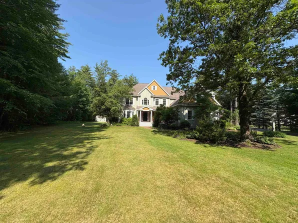 31 Emerson Lane, Hollis, NH 03049