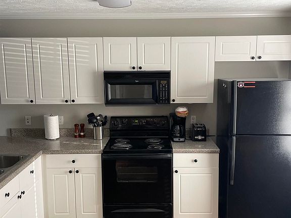 4th image of 1477 N Donahue Dr APT 3509