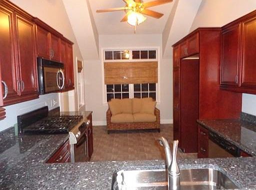 3rd image of 877 Auburnville Way APT I6