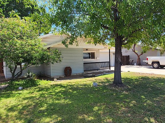 2nd image of 1025 S Parkside Dr