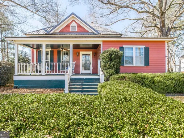 46 S Collins St, Reynolds, GA 31076