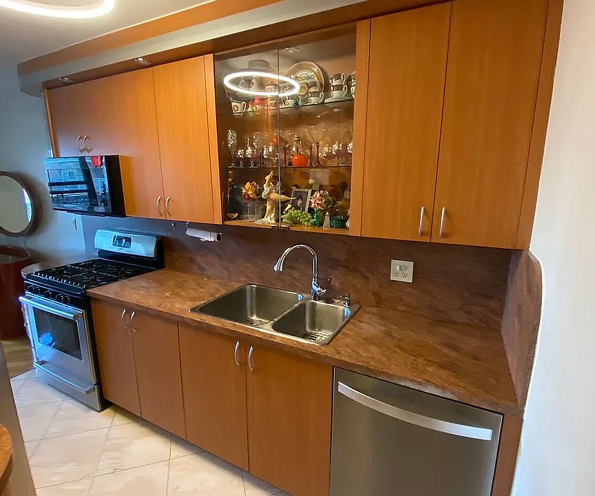 1st image of 2930 W 5th St APT 14B