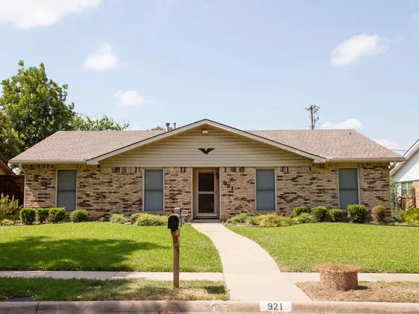 921 Mossvine Dr, Plano, TX 75023