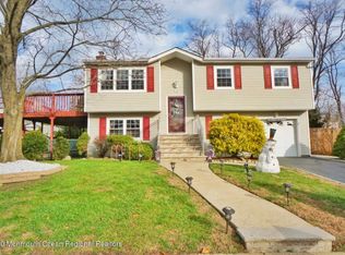 16 Independence Way, Hazlet, NJ 07730