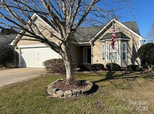 2215 Ballingarry Dr, Statesville, NC 28625