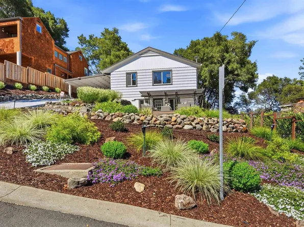 62 Claremont Ave, Orinda, CA 94563