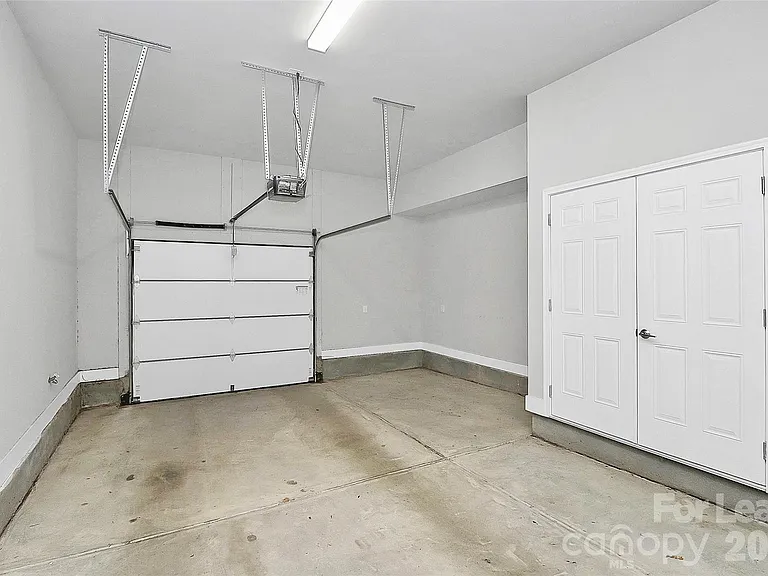 3726 Sky Haven Dr — Photo 4