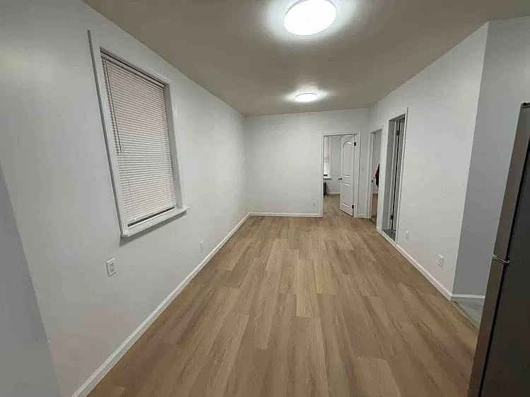 3 bed, $2,950 — Photo 2